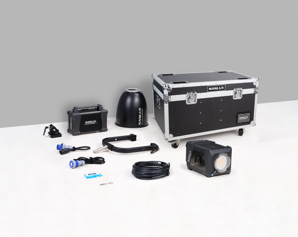 Nanlux Evoke 2400B Bi-color Spot Light with Reflector 45° in Flight case (Evoke 2400B KIT)
