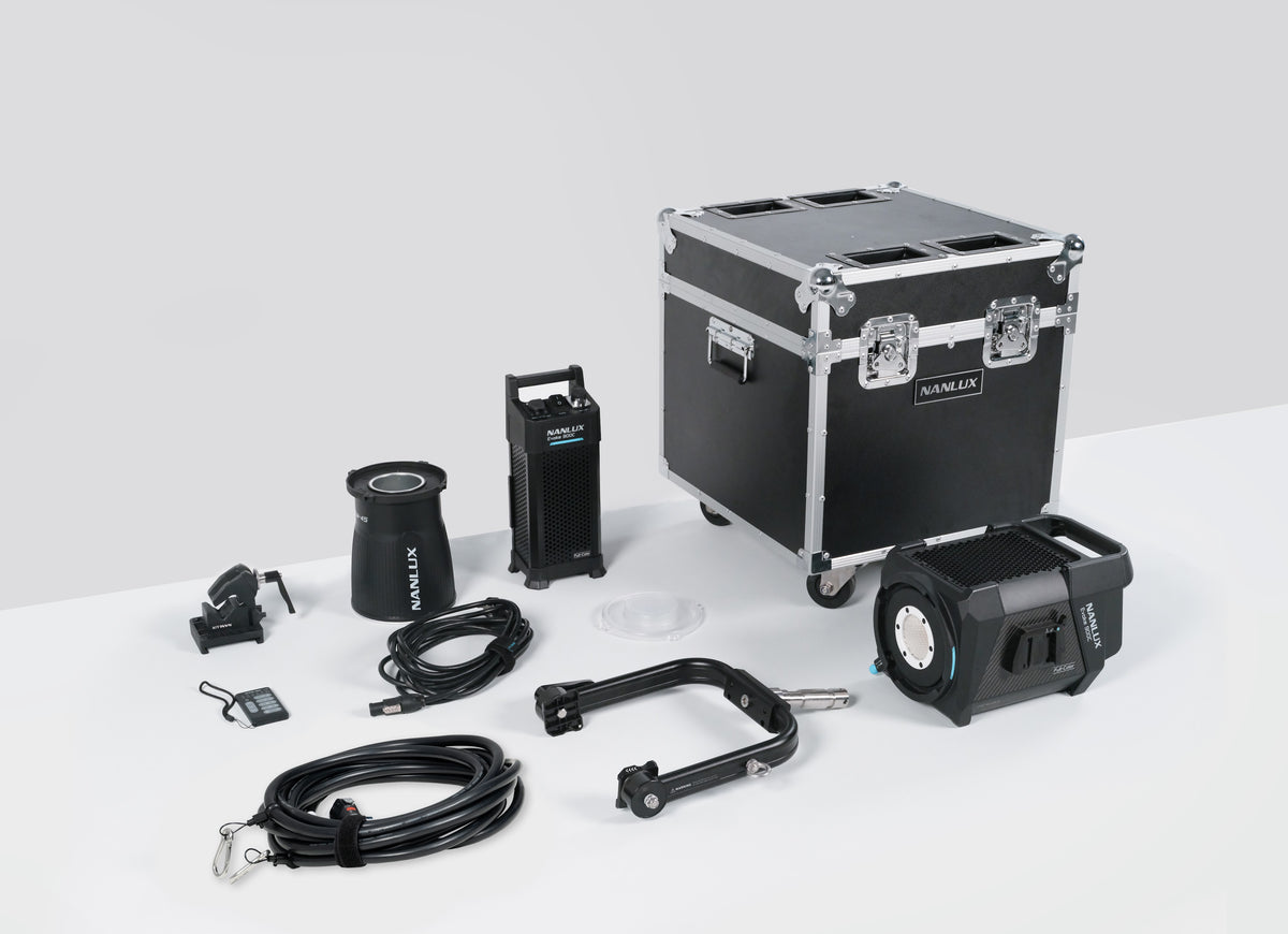 Nanlux Evoke 900C Spot Light with Flight Case (Evoke 900C KIT)